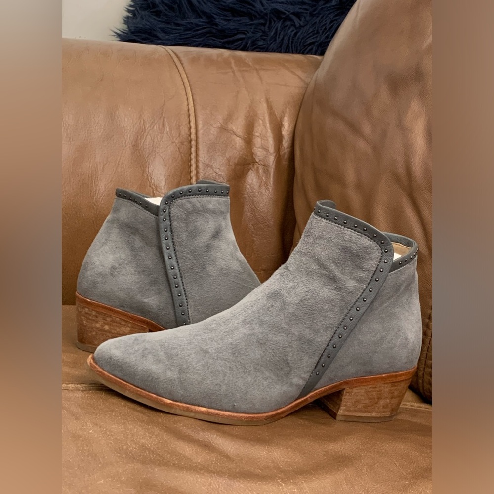ITALEAU Italian Suede Leather Boots Grey with Stud Detail